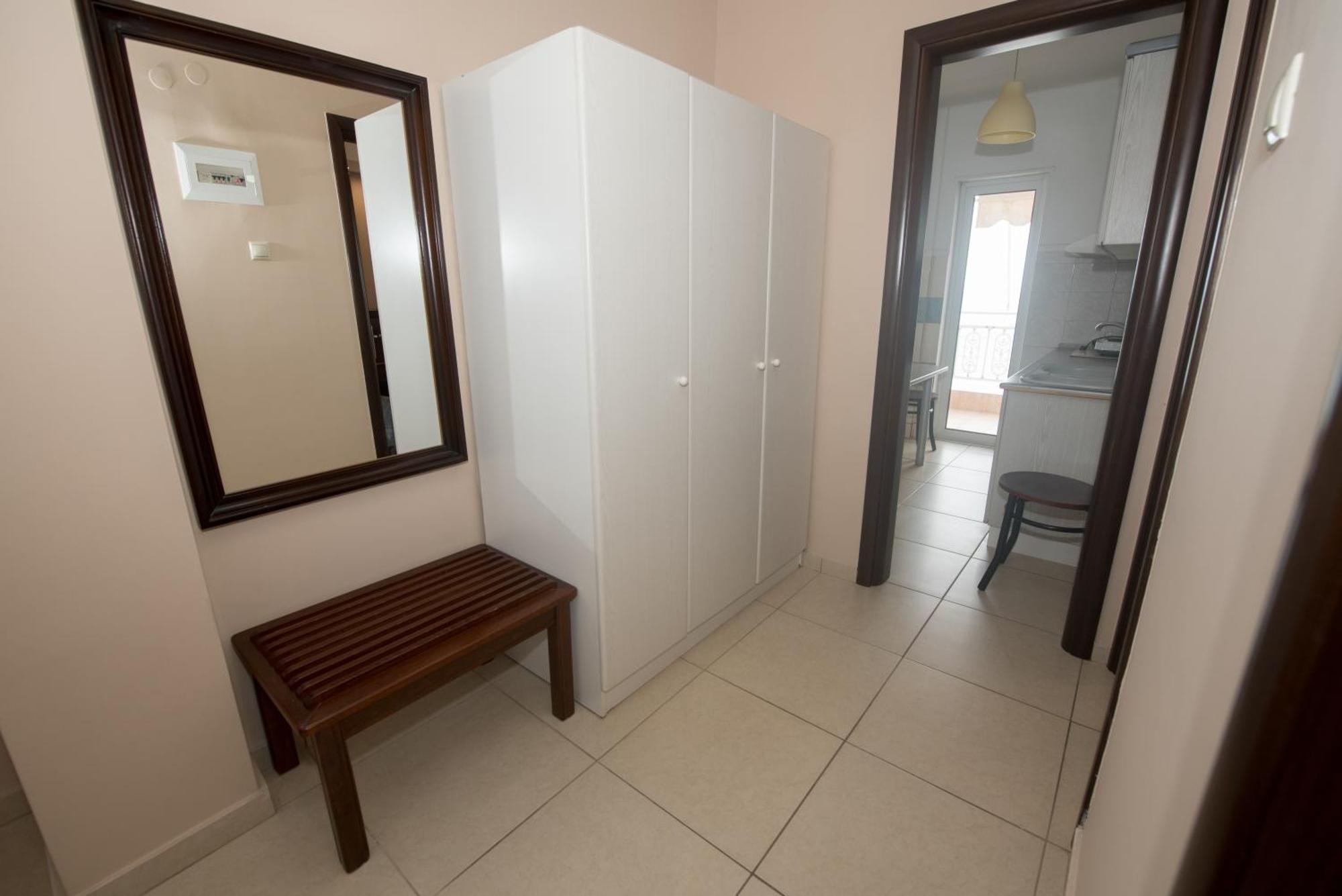 Aris Aparthotel Paralía Exteriör bild